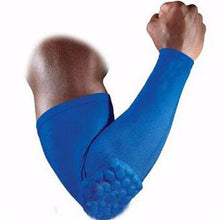 Breathable leg sleeve with honeycomb patern knee support